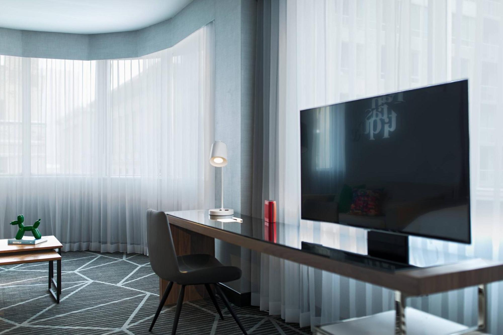 Renaissance Montreal Downtown Hotel Εξωτερικό φωτογραφία
