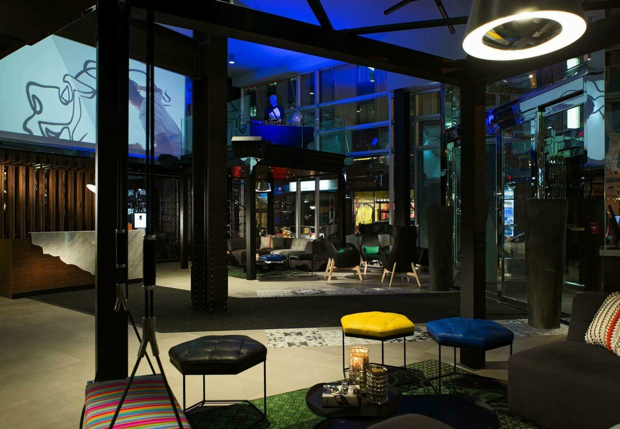 Renaissance Montreal Downtown Hotel Εξωτερικό φωτογραφία